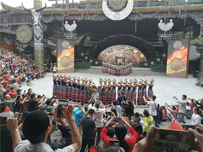 東風(fēng)基地綿陽(yáng)老兵重走長(zhǎng)征路～貴州西江站